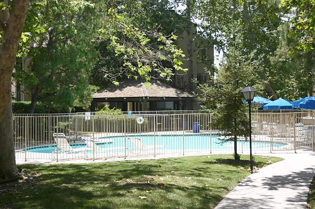 1109 Summertime Ln #1 — Photo 30