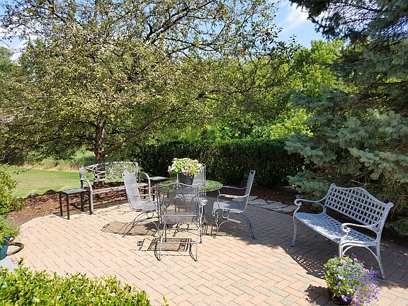 Back Patio (upper level)