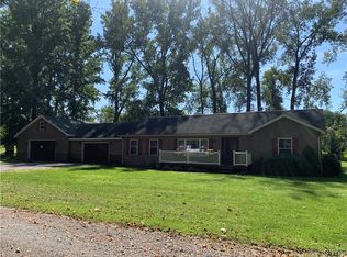 589 Great Gully Cove Rd, Union Springs, NY 13160