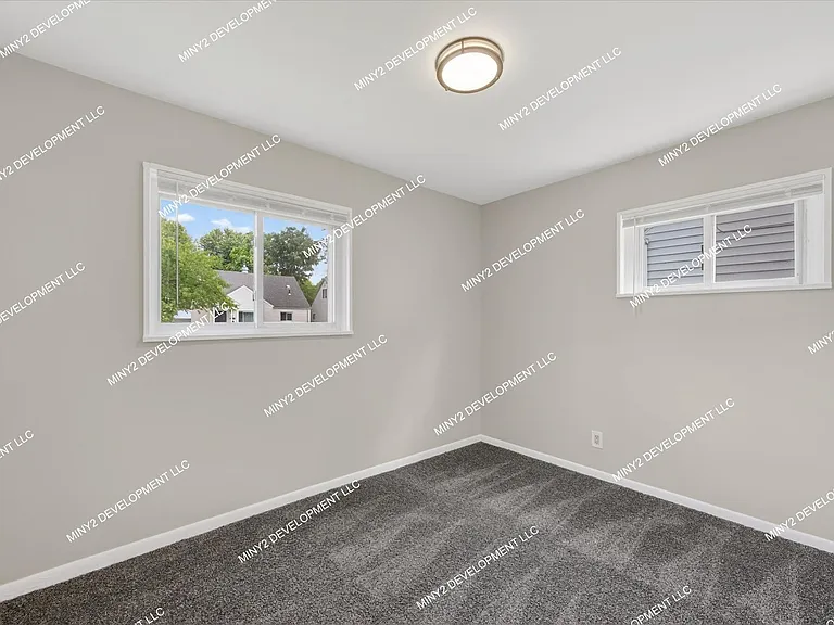 24273 Lauren Ave — Photo 17