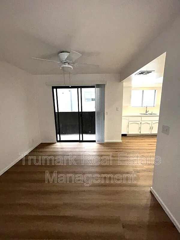 2 bed, 3.0 bath, 1240 sqft, $3,400 — Photo 4