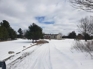 9474 Innis Rd NE, Alden, MI 49612