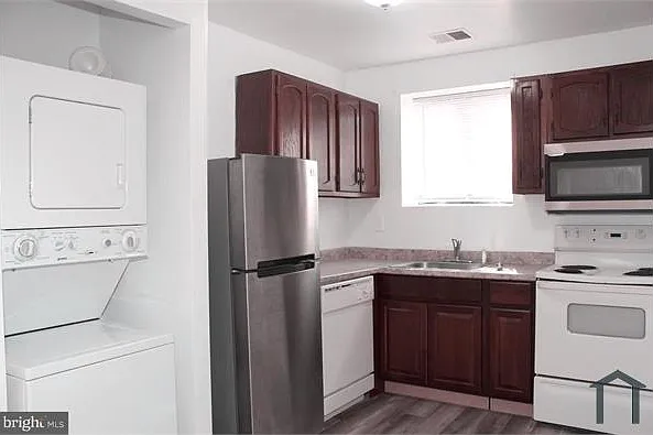 1 bed, 793 sqft, $1,625 — Photo 1
