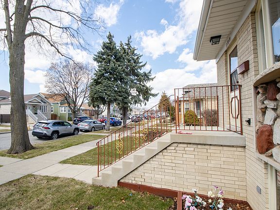 2nd image of 3919 N Newland Ave