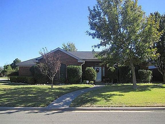 2nd image of 6501 Twin Oaks Dr