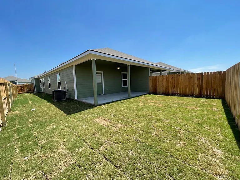 625 Heathers Way — Photo 15