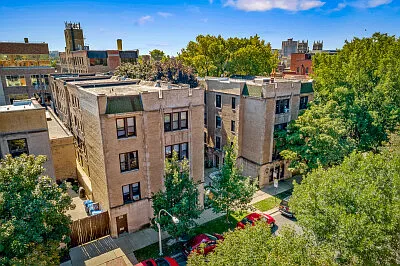 626 W Roscoe St #3 — Photo 5