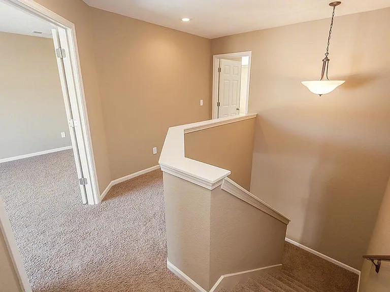 Parkway Oaks Townhomes and Duplexes — Photo 40