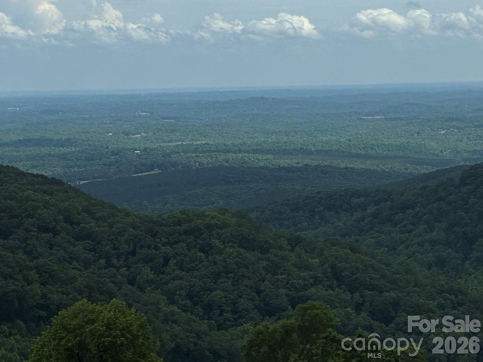 2nd image of 124 Devin Ridge Ln #124