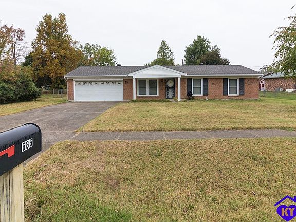 2nd image of 685 Pearman Ave