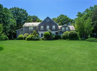 201 Cedar Ave, Hewlett, NY 11557