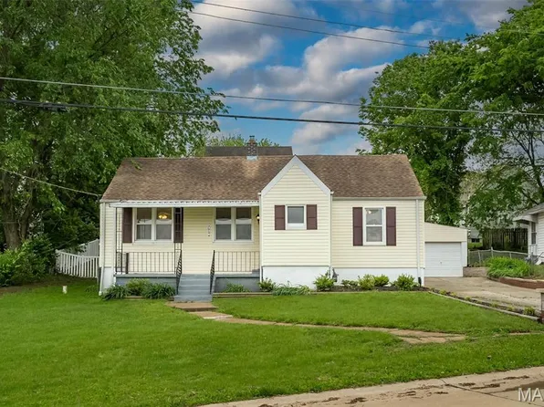 126 E Waymire Ave, Saint Louis, MO 63119