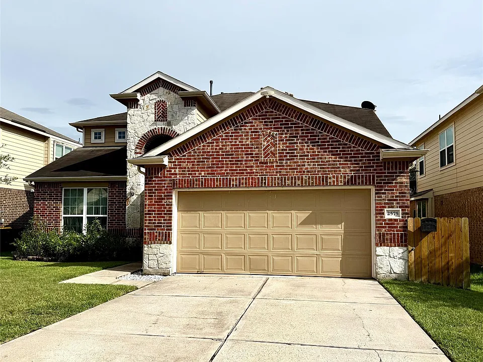 2575 Riverway Dr