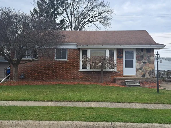 33432 Kathryn St, Garden City, MI 48135