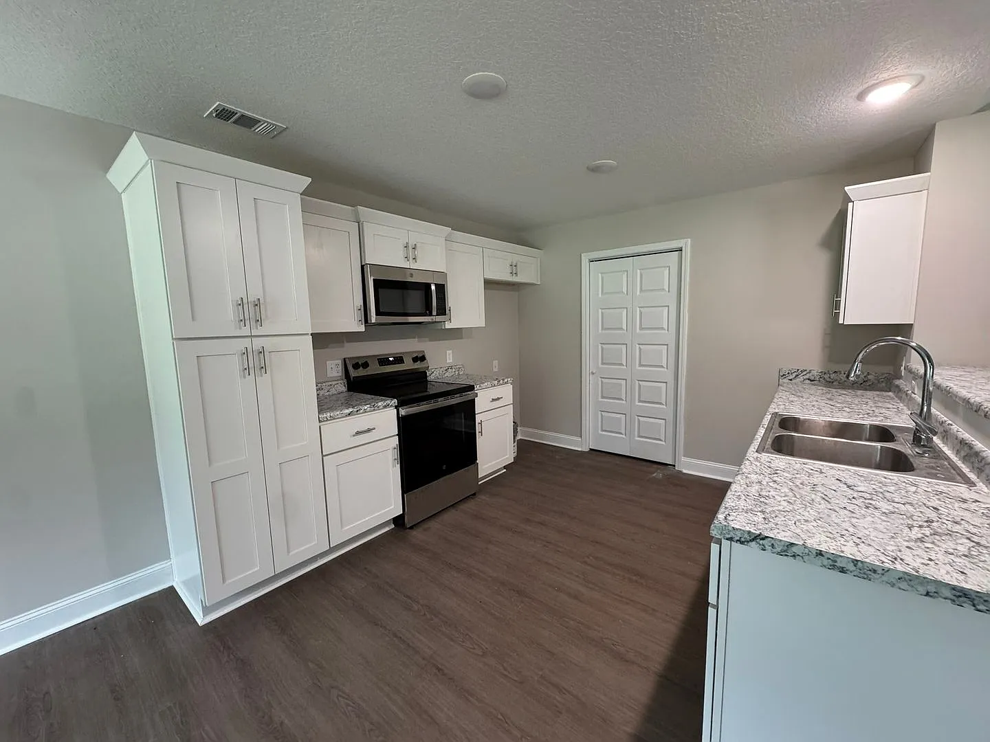 115 Beasley Rd. — Photo 4