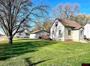 412 Central Ave S, Mapleton, MN 56065