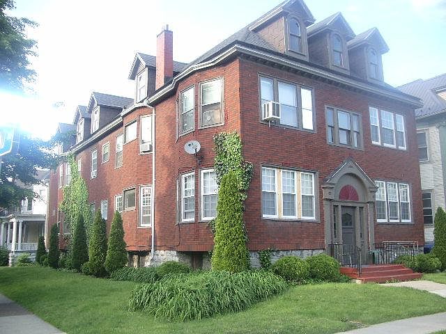 1st image of 572 Potomac Ave APT 3