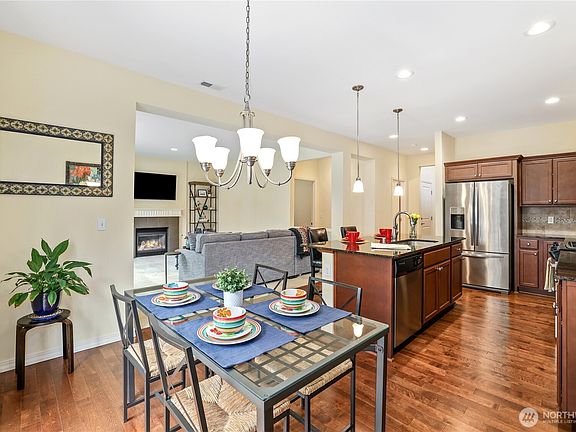 3rd image of 2210 57th Street SE