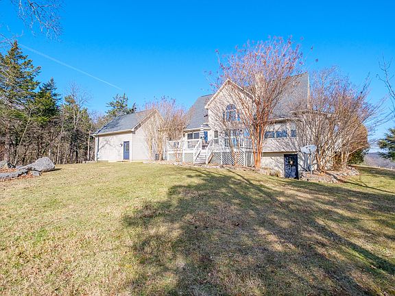 4th image of 197 Huntingwood Ln