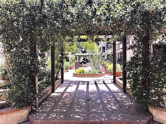 3rd image of 5534 Encino Ave APT 311