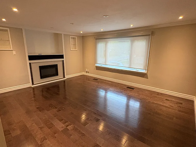 166 Newton St — Photo 7