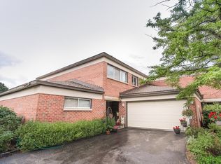 417 Milford Rd, Deerfield, IL 60015