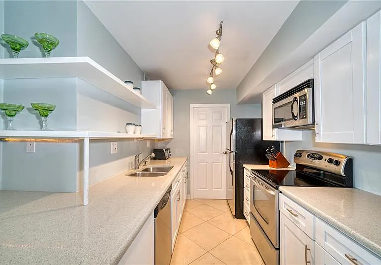 10355 Paradise Blvd #612 — Photo 9