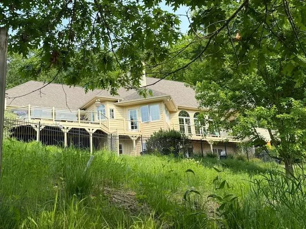 W5453 Pine Bluff ROAD, La Crosse, WI 54601
