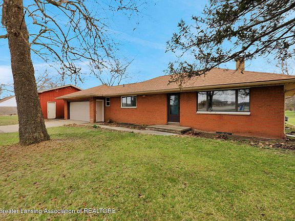 3rd image of 12349 Broadbent Rd