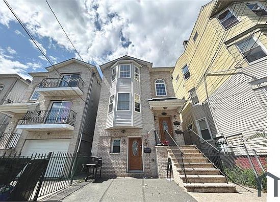 1st image of 35 Norwood St #2