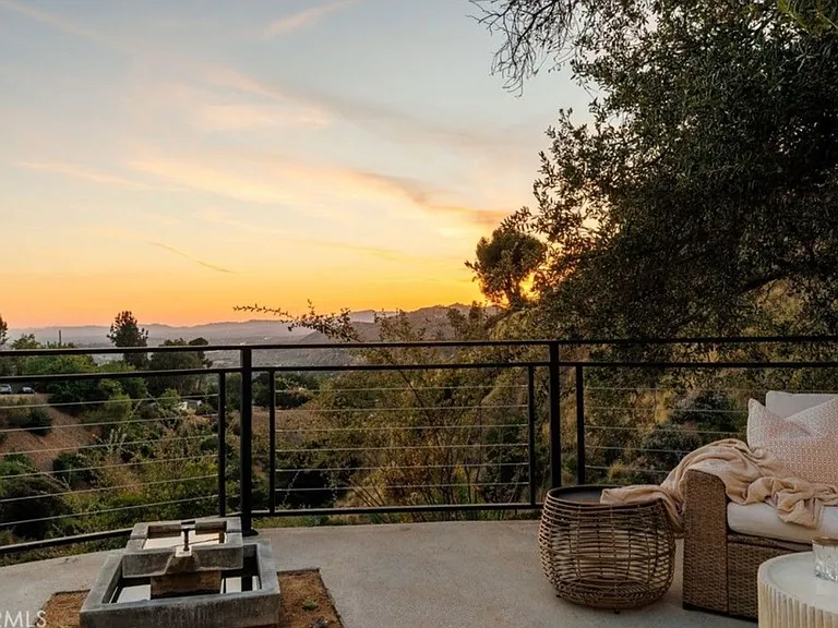 11111 Tujunga Canyon Blvd — Photo 5