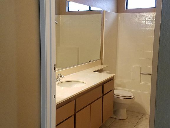 Huge Main Bathroom