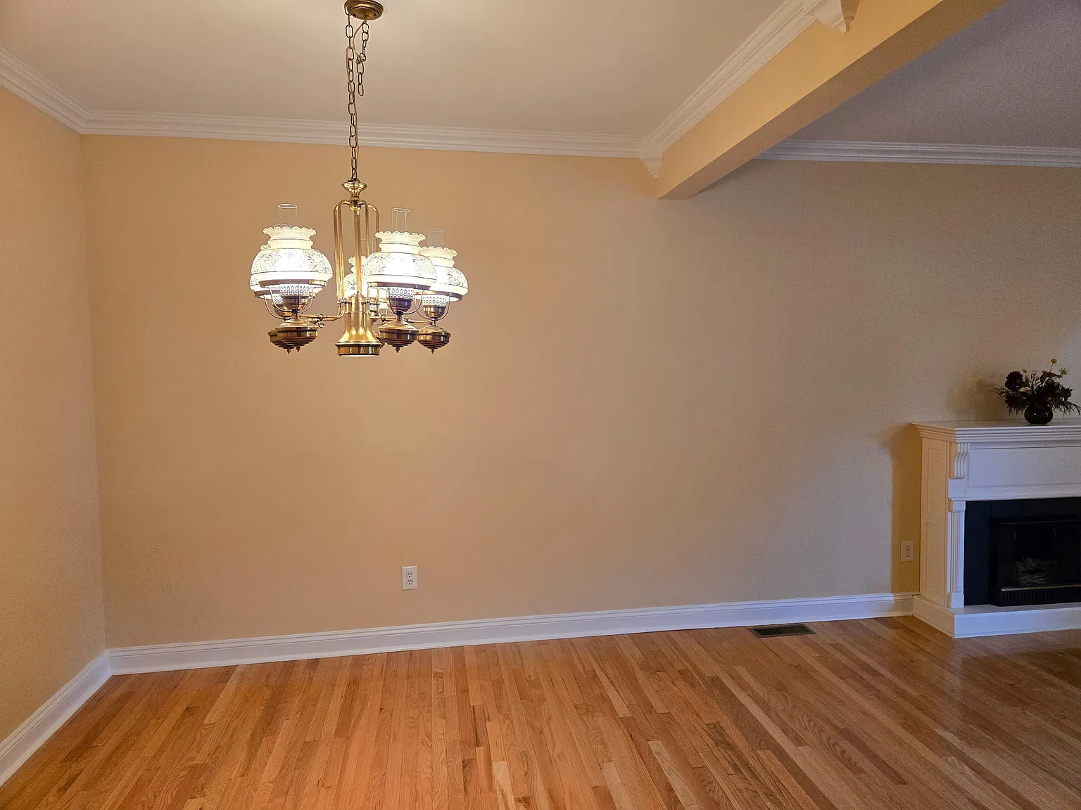 3 bed, 2.5 bath, 2862 sqft, $3,450 — Photo 4