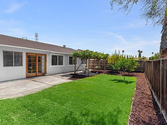 3rd image of 1713 Ramstree Dr