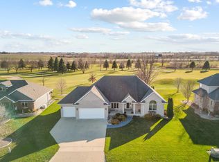 911 Fox Ridge Rd, Dike, IA 50624