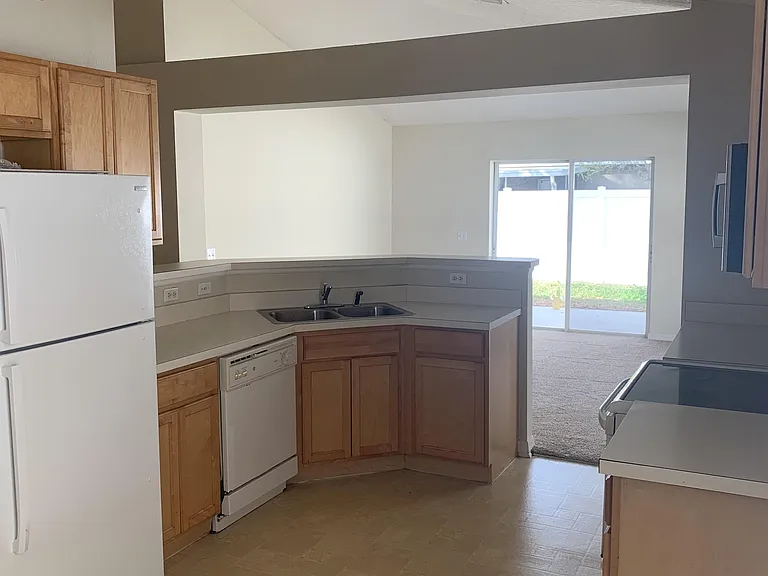 4690 Salamander St — Photo 5