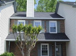 707 Summer Woods Dr, Mauldin, SC 29662
