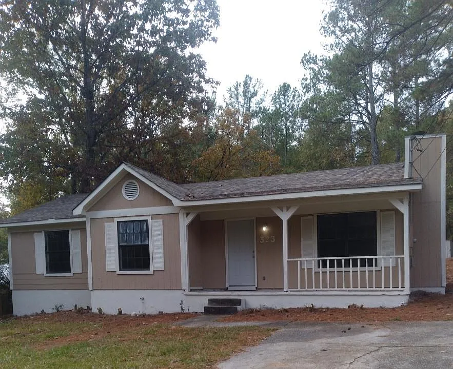 323 Fox Tail Dr