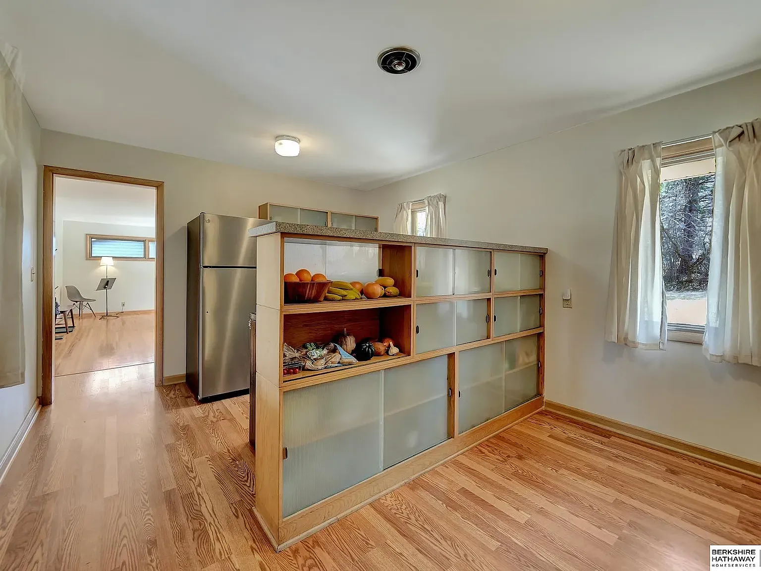 3 bed, 1767 sqft, $2,000 — Photo 3