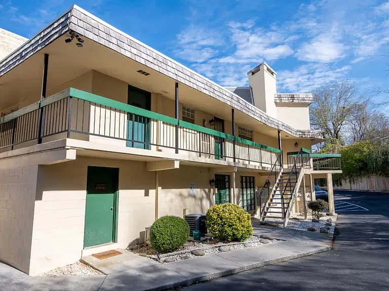 260 Roaring Fork Rd #208B — Photo 22