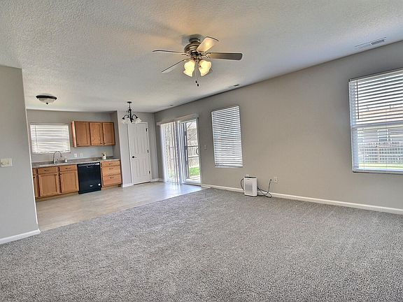 3rd image of 7307 Shetland Dr