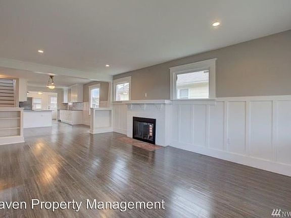 3rd image of 6007 S Park Ave