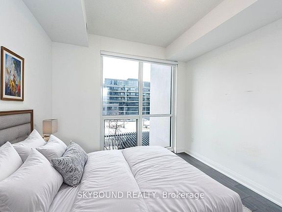 4th image of 30 Gibbs Rd #605