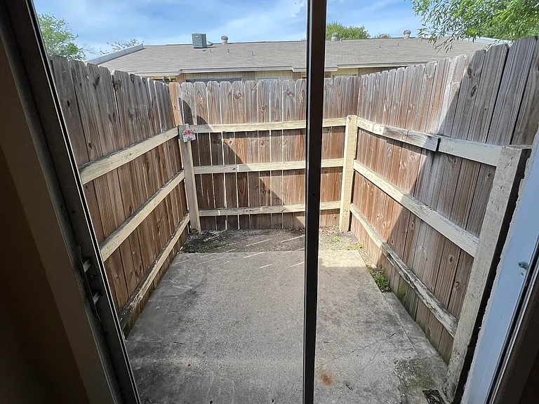 2314 Andover Dr #2 — Photo 8