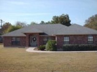 911 W Bell St, Bartlett, TX 76511