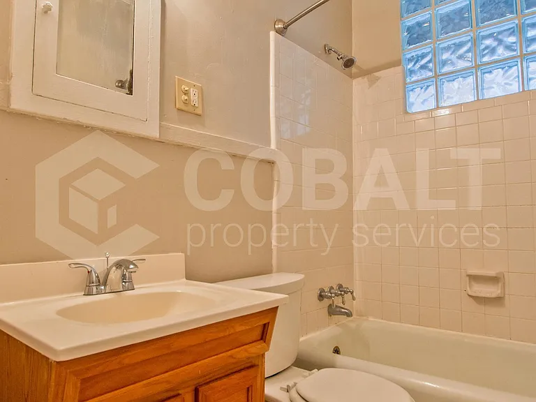 993 N Highland Ave NE #7 — Photo 12