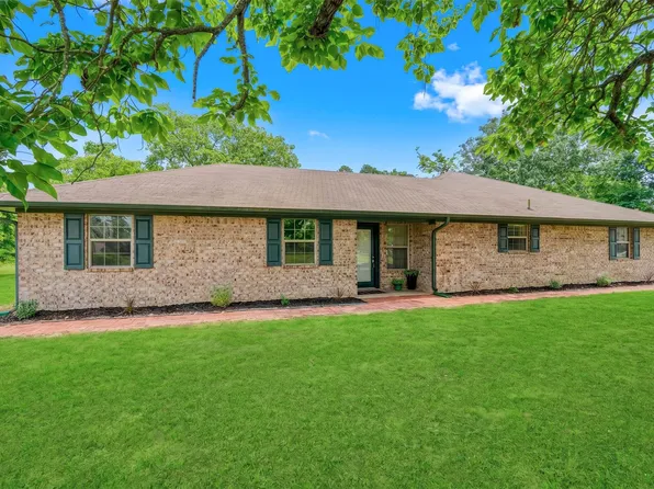 1092 Fm 1002 N, Winnsboro, TX 75494