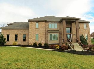 105 Wild Briar Dr, Venetia, PA 15367
