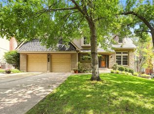 8209 Acuff Ln, Lenexa, KS 66215