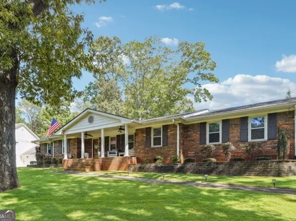 1401 Frontier Dr, Buford, GA 30518
